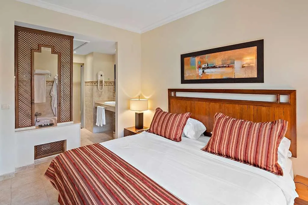 Hotel Wyndham Grand Costa Del Sol El Faro 5*,